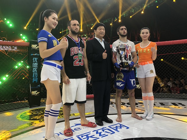 飛龍醫(yī)療外星艙走進(jìn)武林風(fēng)